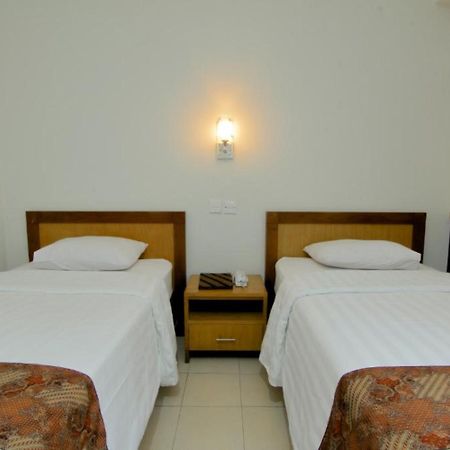 University Hotel Sunan Kalijaga Kalasan Exterior photo