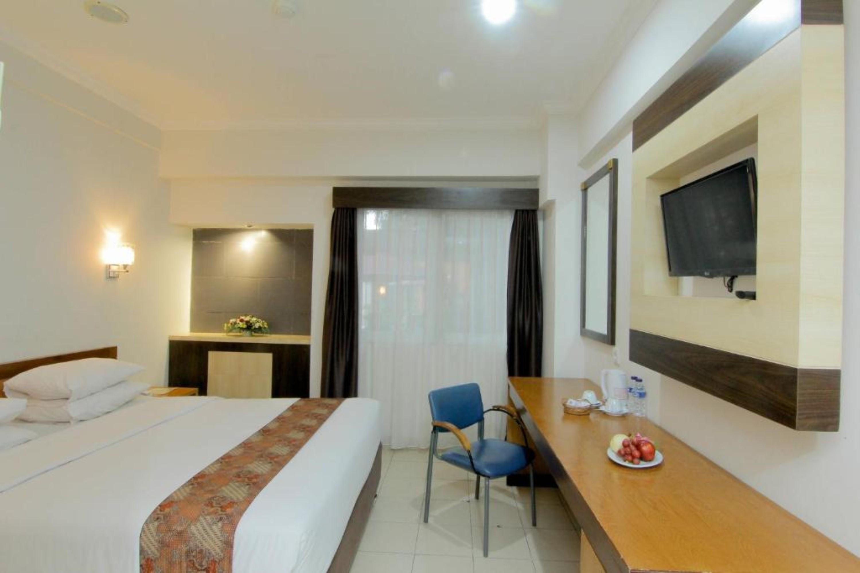 University Hotel Sunan Kalijaga Kalasan Exterior photo
